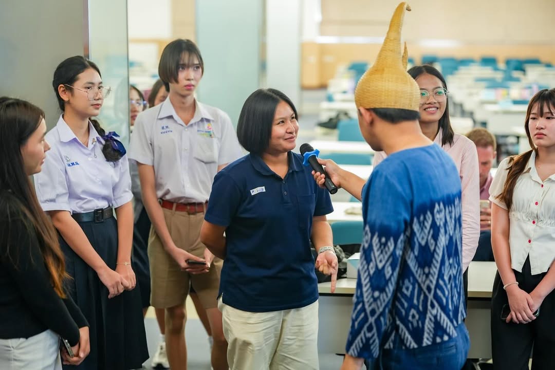 ภาพบรรยากาศเวิร์กช็อปเขียนเพลงกับแมงคาม — Green Talent Generation — คณะนิเทศศาสตร์ จุฬาฯ (2025)