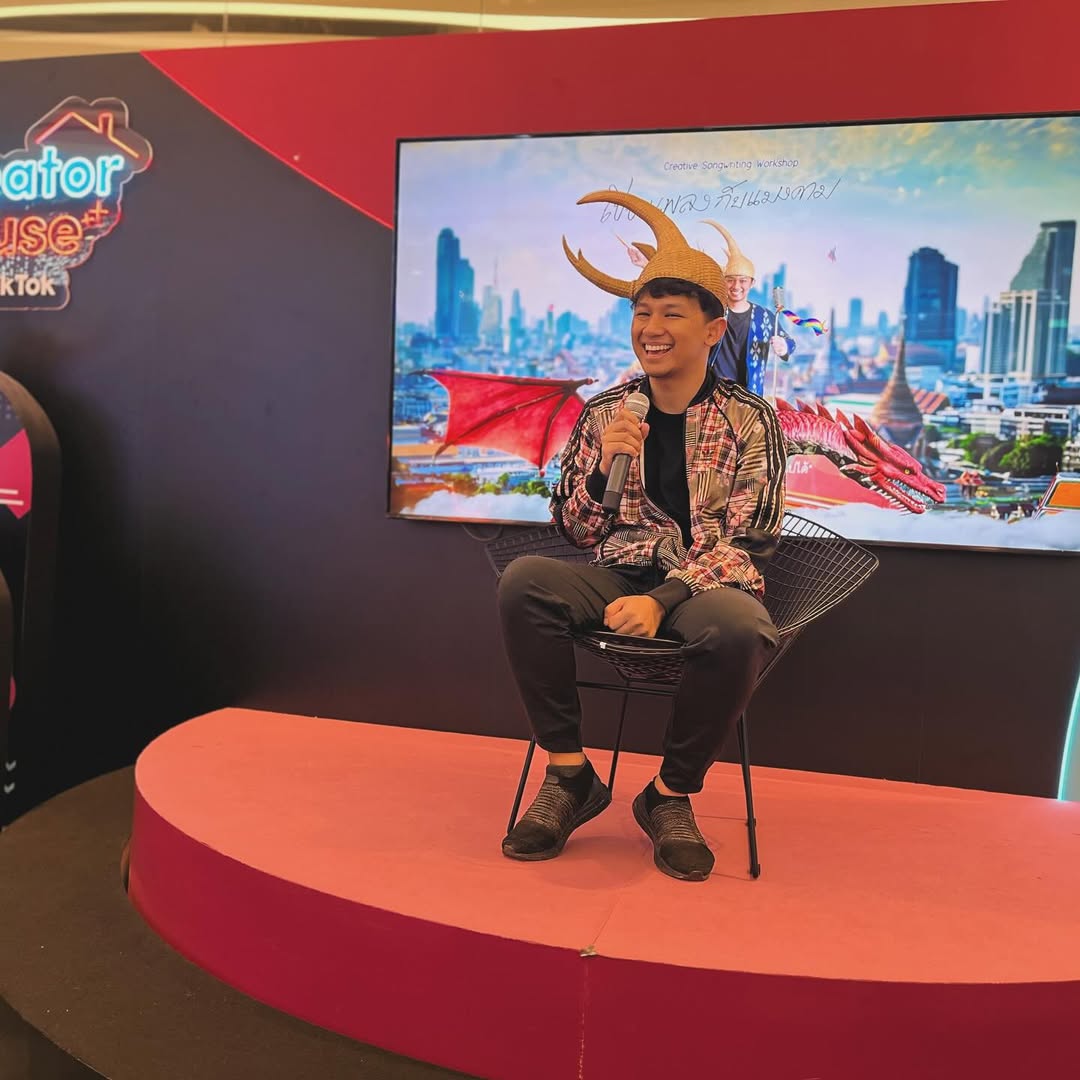 ภาพบรรยากาศเวิร์กช็อปเขียนเพลงกับแมงคาม — TikTok Creator House — Siam Paragon (2024)